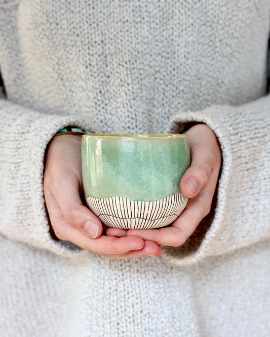Mug to hug - green